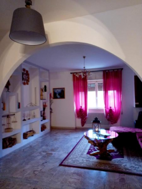 Casa San Rocco: Spazioso Appartamento con Giardino